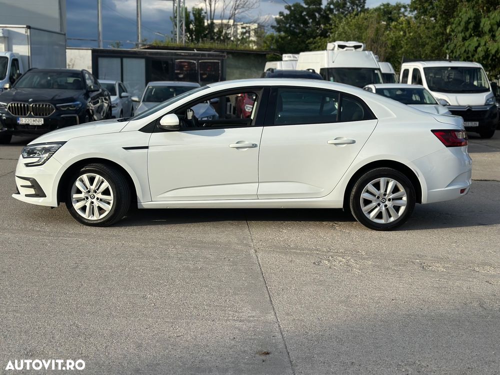 Renault Megane - 5