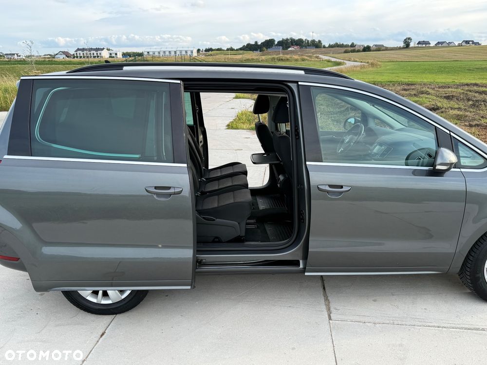 Volkswagen Sharan 2.0 TDI DPF BlueMotion Comfortline - 27