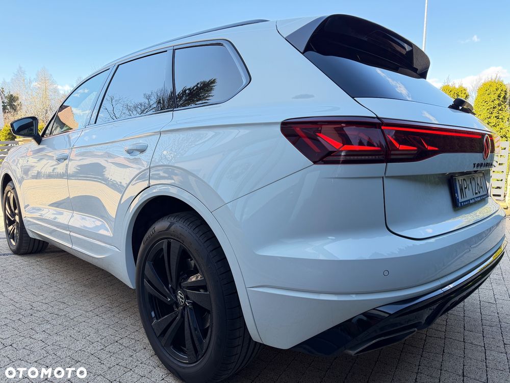 Volkswagen Touareg 3.0 V6 TDI 4Motion R-Line - 2