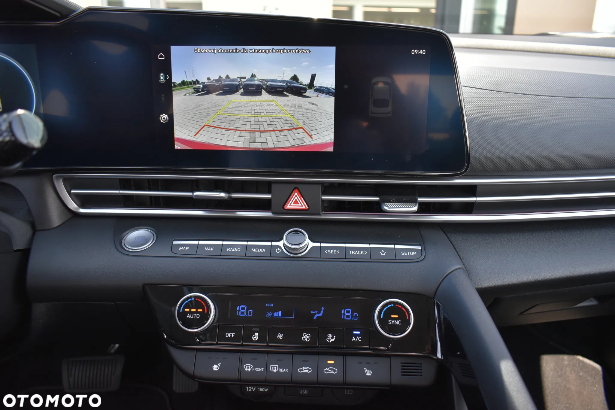 Hyundai Elantra 1.6 Executive CVT - 10