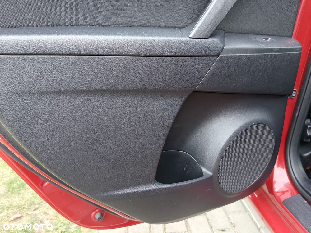 Mazda 3 2.0 Exclusive + - 21