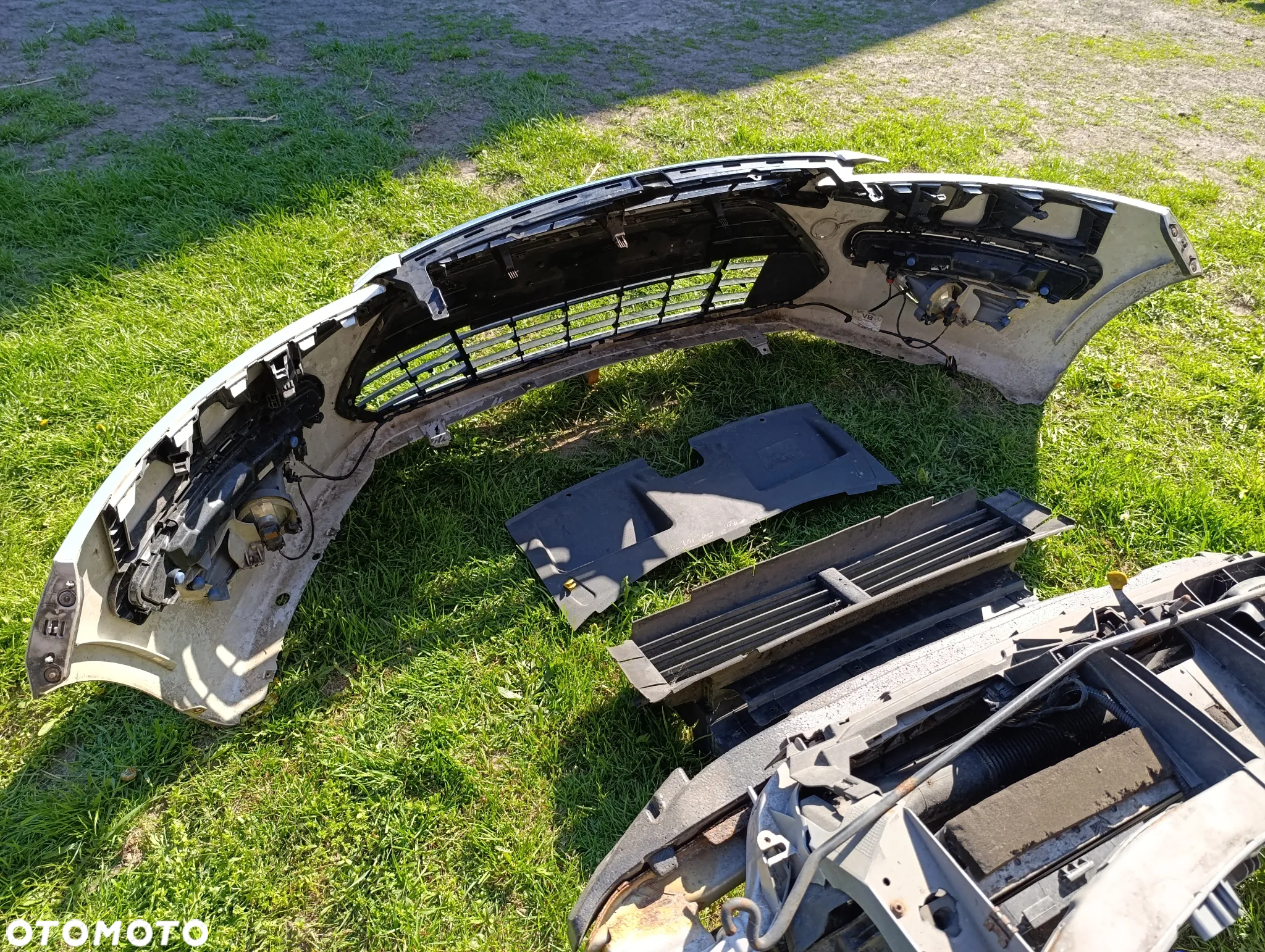 MASKA PAS  ZDERZAK PRZÓD MONDEO MK4 LIFT 58 - 5