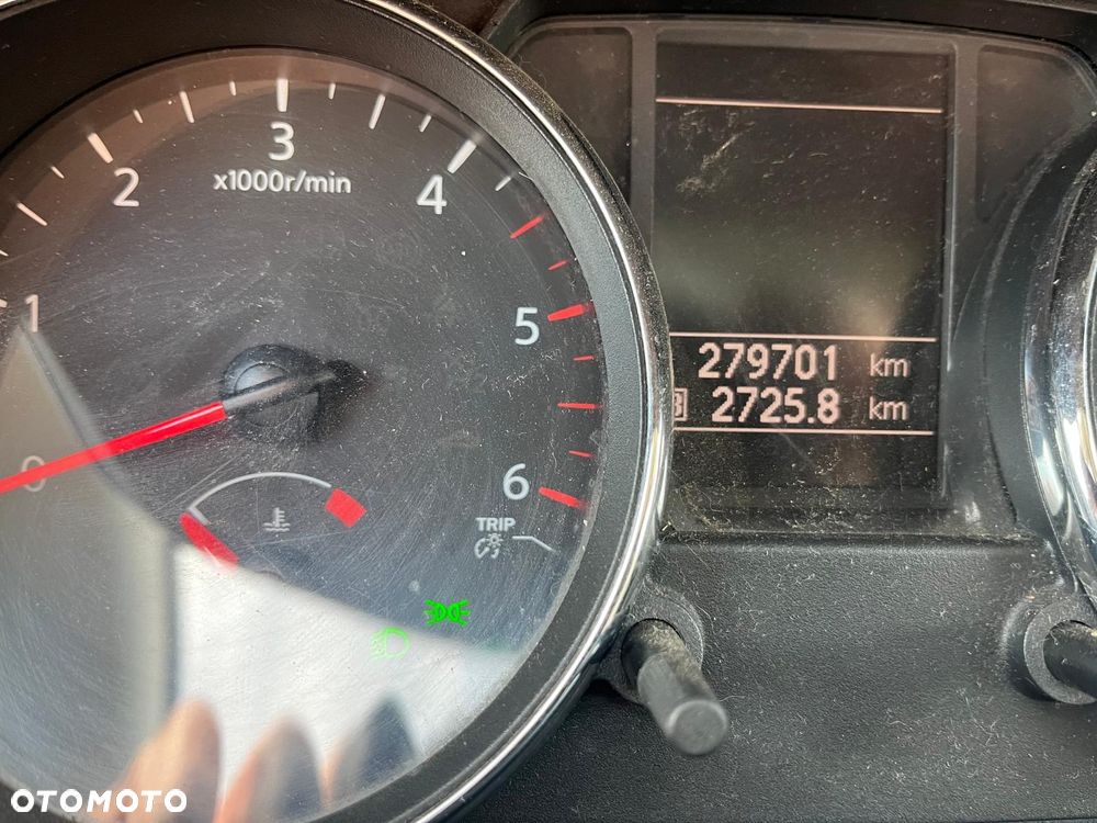 Nissan Qashqai - 12