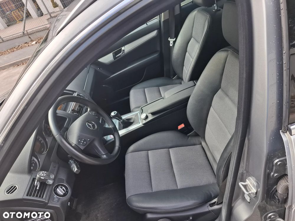 Mercedes-Benz Klasa C 180 Kompressor BlueEFFICIENCY - 6