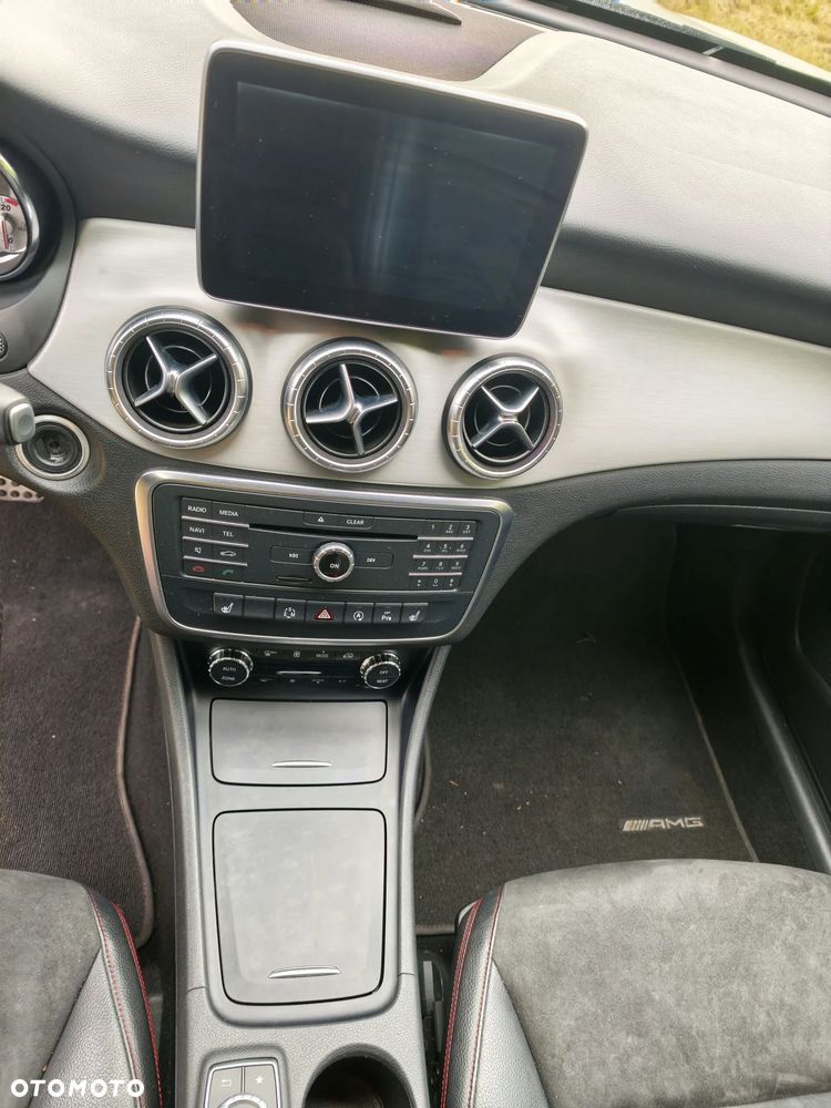 Mercedes-Benz CLA - 20