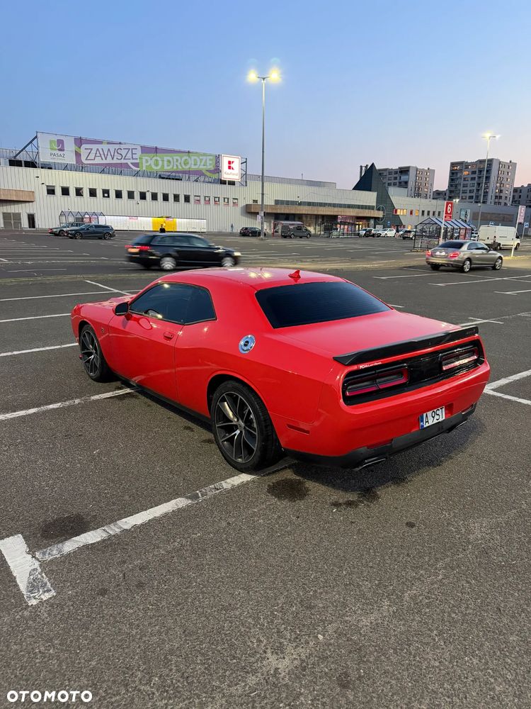 Dodge Challenger 6.4 Scat Pack - 6