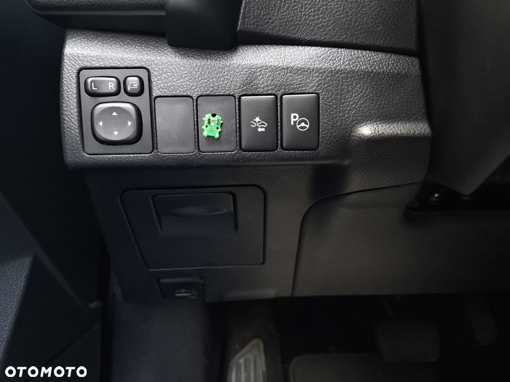 Toyota Auris - 12