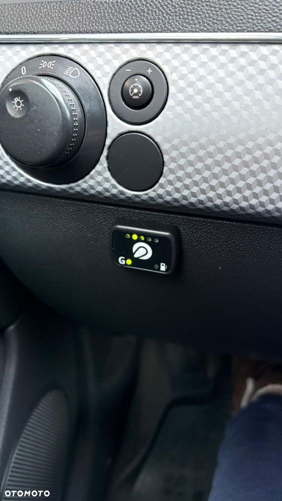 Opel Astra 2.0 Turbo Sport - 11