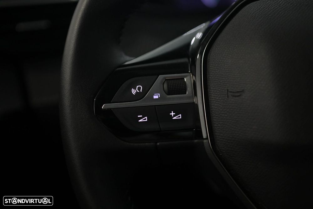 Peugeot 208 1.2 PureTech Allure - 15