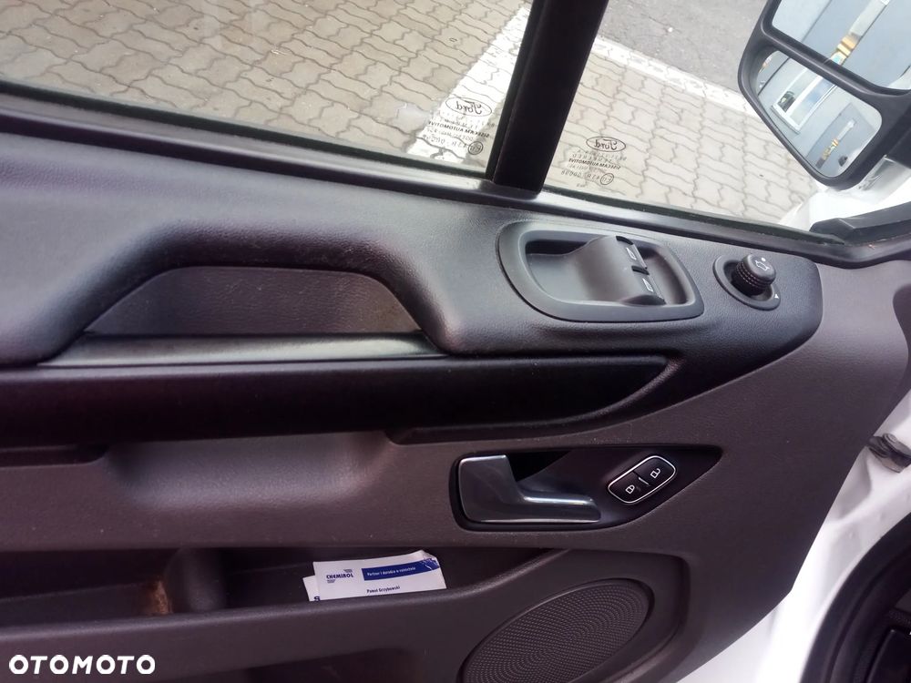 Ford Transit Custom - 18