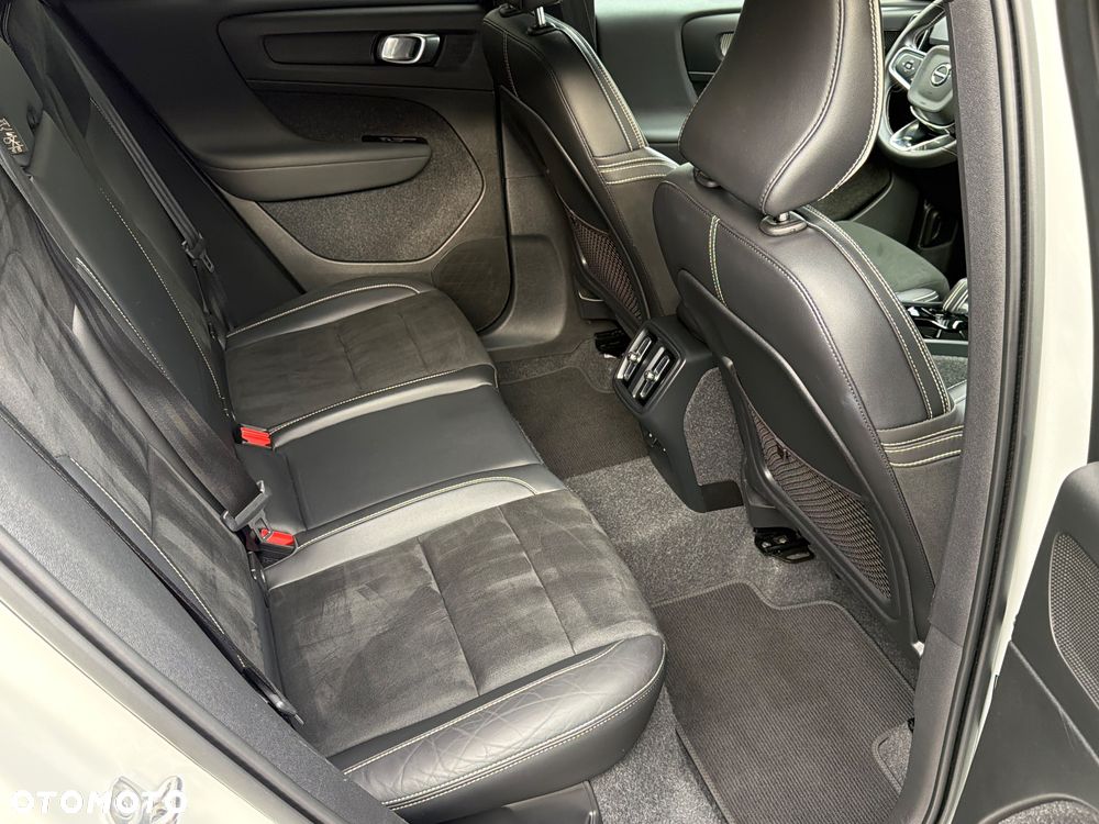 Volvo XC 40 T3 Geartronic RDesign - 41