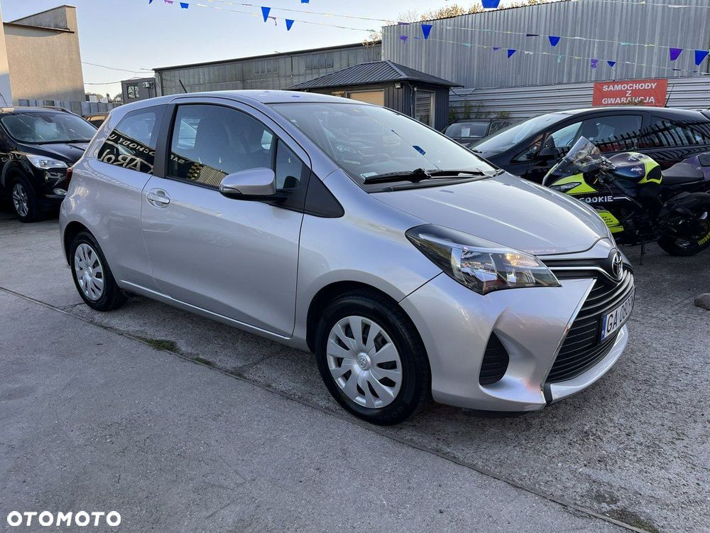 Toyota Yaris - 4