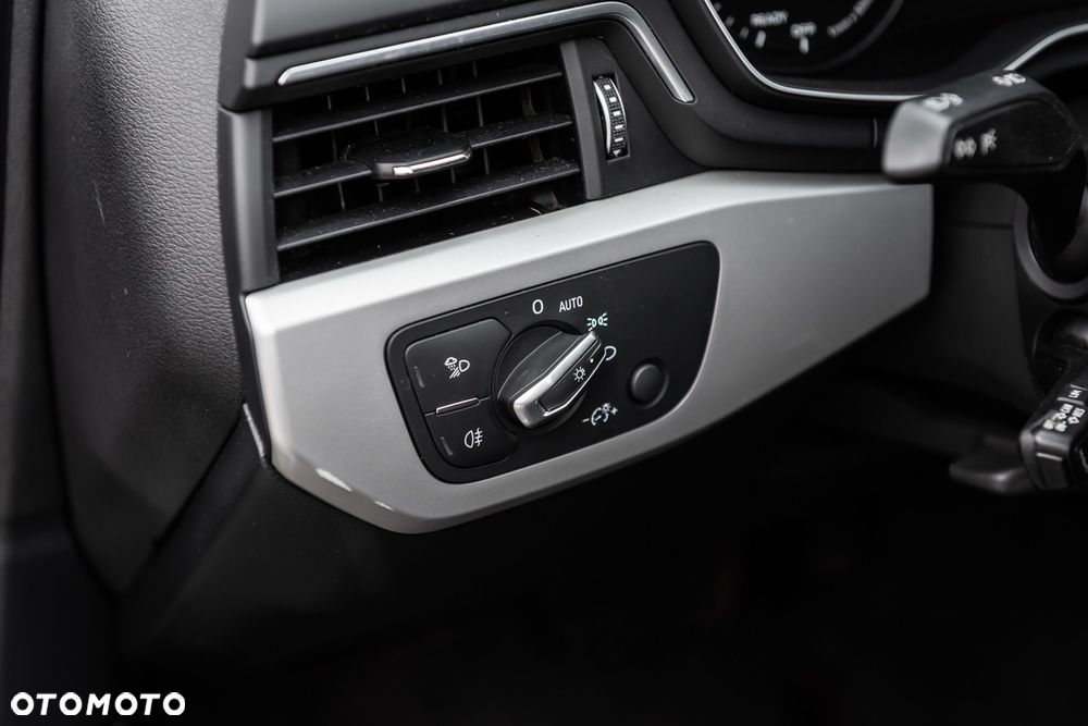 Audi A4 Avant 35 TDI S tronic S line - 23