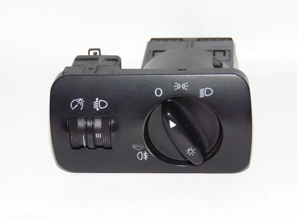 Włącznik przełącznik pokrętło świateł 8L1941531H Audi A3 8L , 96-03r - 1