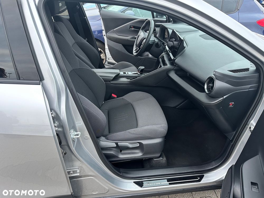 Toyota C-HR 2.0 Hybrid Dynamic Force Style - 18