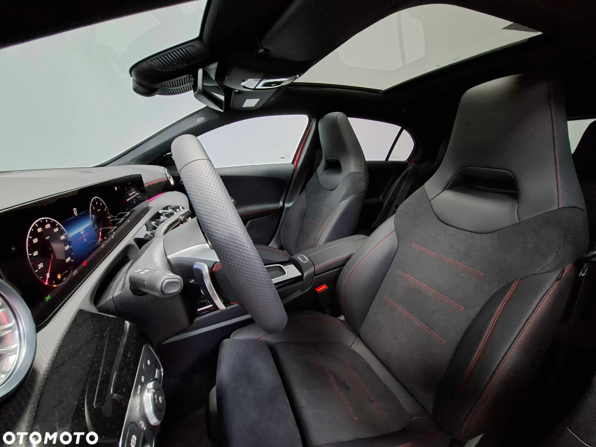 Mercedes-Benz Klasa A 220 4-Matic AMG Line 8G-DCT - 11