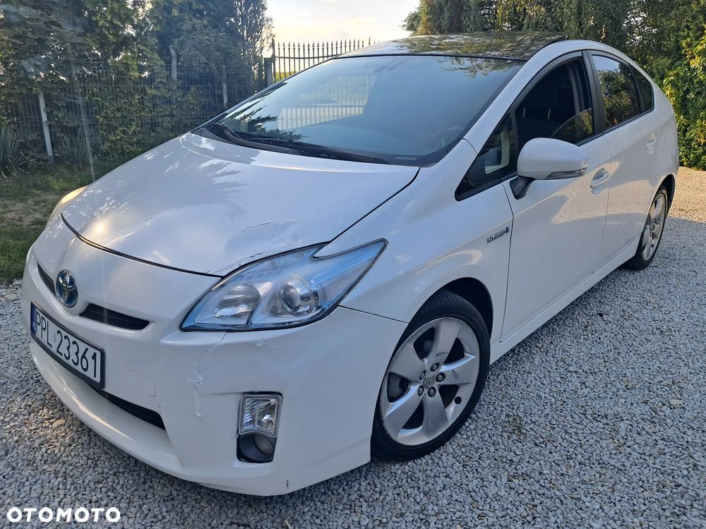 Toyota Prius 1.8 HSD Premium - 25