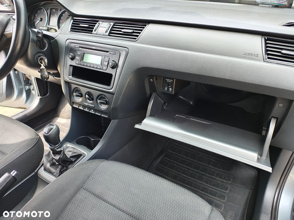 Skoda RAPID 1.2 TSI Ambition - 19