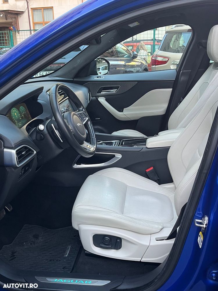 Jaguar F-Pace 30d AWD R-Sport - 12
