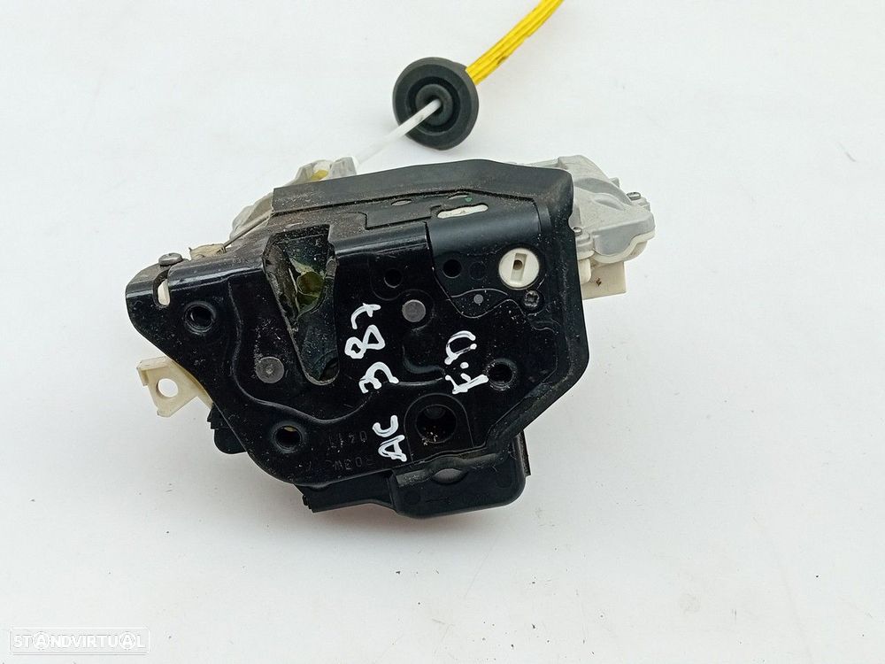 Fechadura / fecho porta frente direito AUDI A3 (8P1) - 3