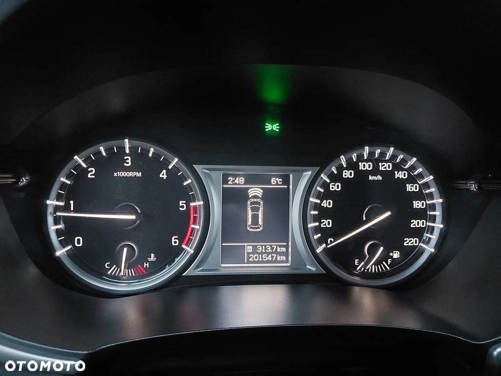 Suzuki Vitara 1.6 DDiS (4x2) Comfort+ - 34