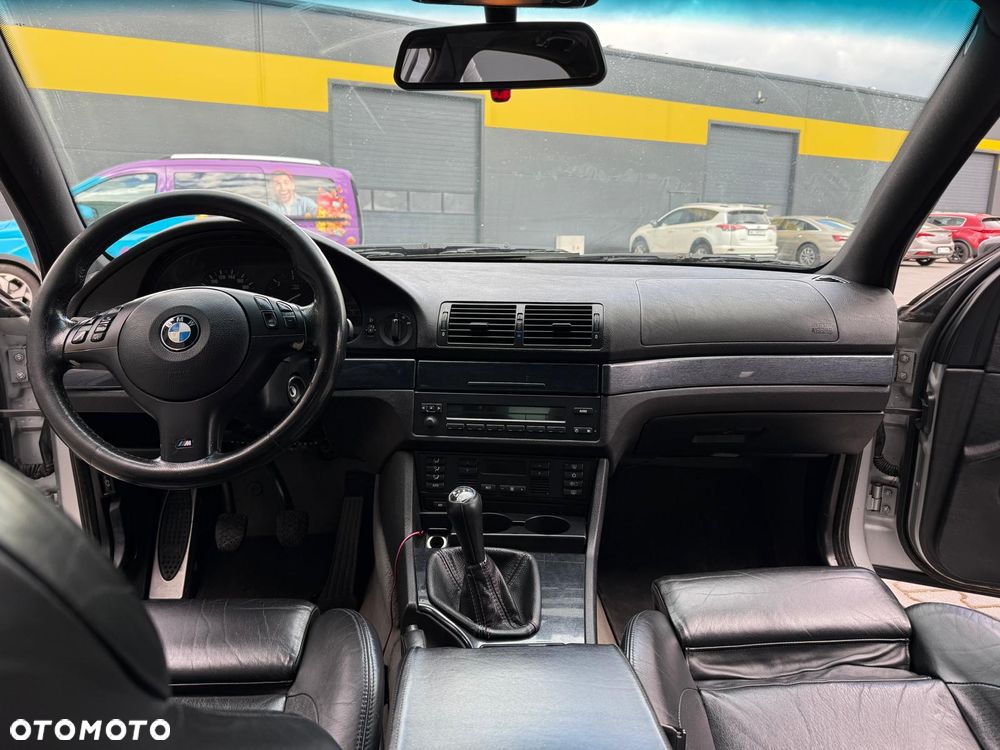 BMW Seria 5 525d - 12