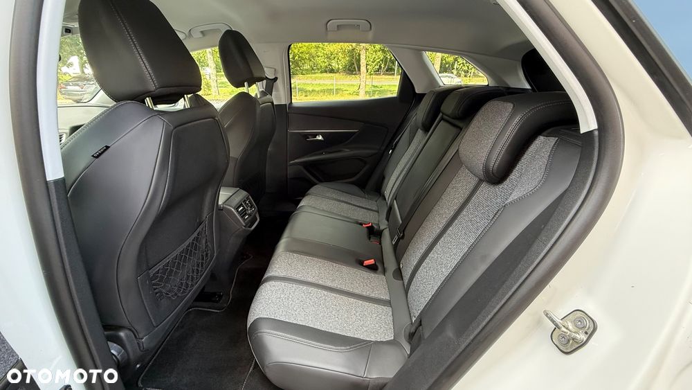 Peugeot 3008 PureTech 130 Stop & Start Allure - 16