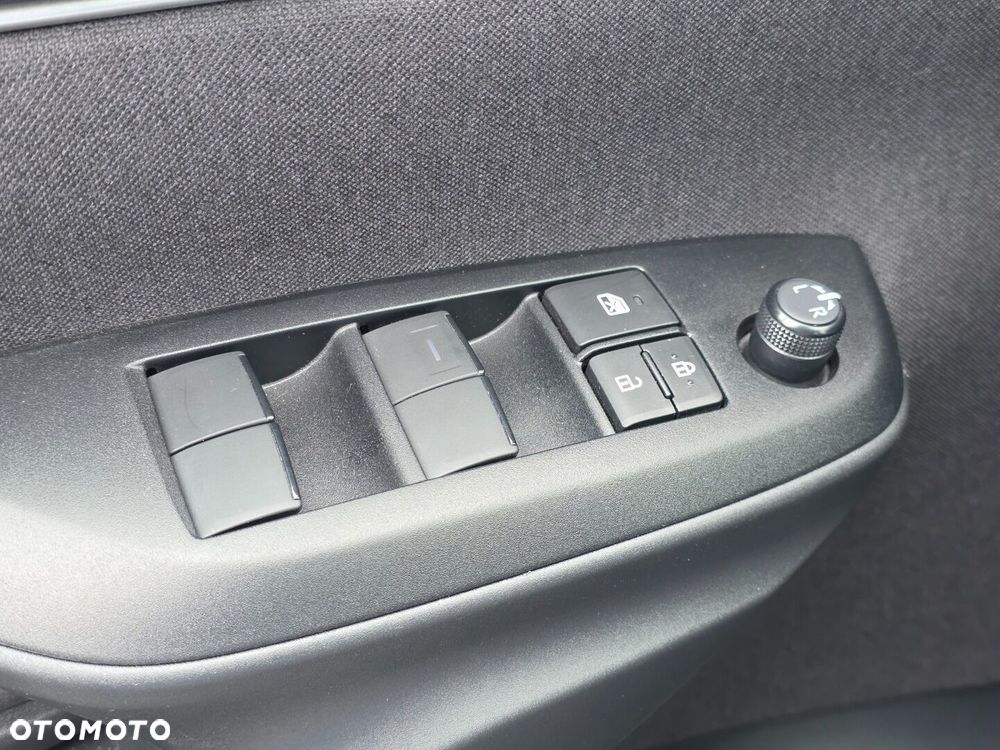 Toyota Yaris Hybrid 1.5 Style - 17
