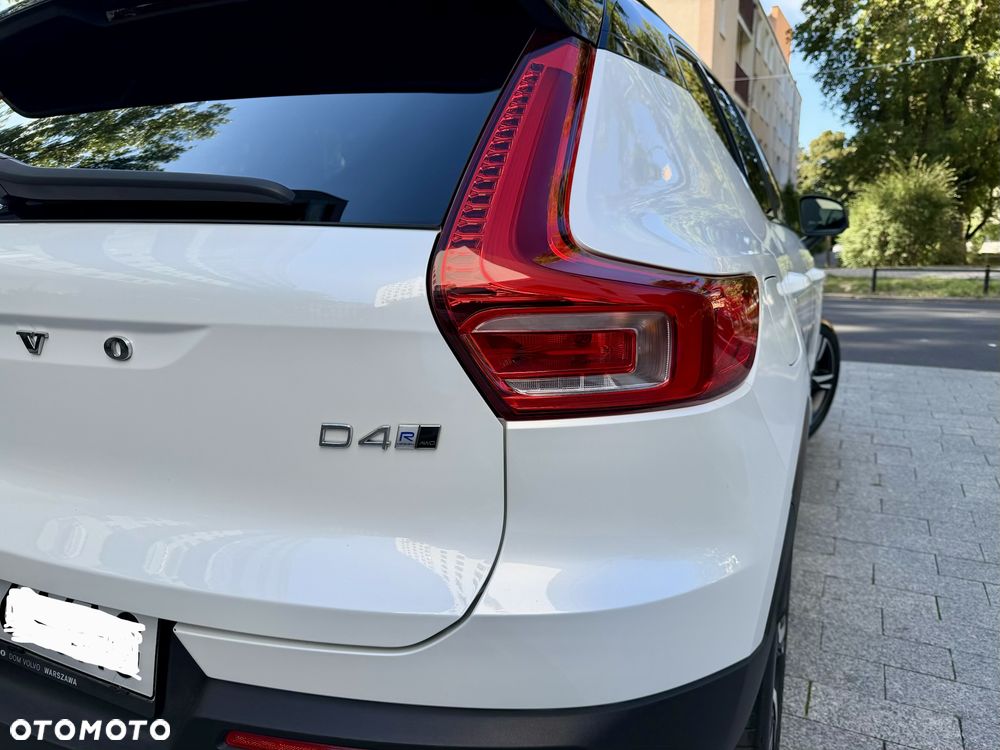 Volvo XC 40 D4 AWD R-Design - 13