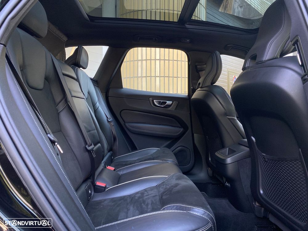 Volvo XC 60 2.0 D4 R-Design AWD Geartronic - 11