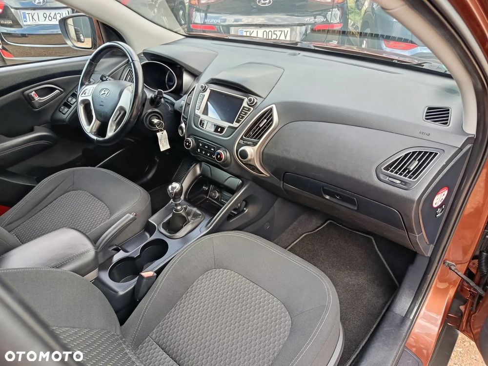 Hyundai ix35 blue 1.6 2WD Finale Silver - 13