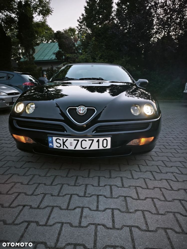Alfa Romeo Spider - 2