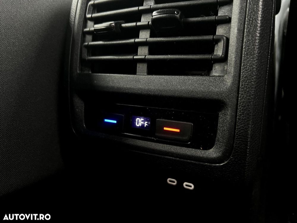 Volkswagen Golf - 12