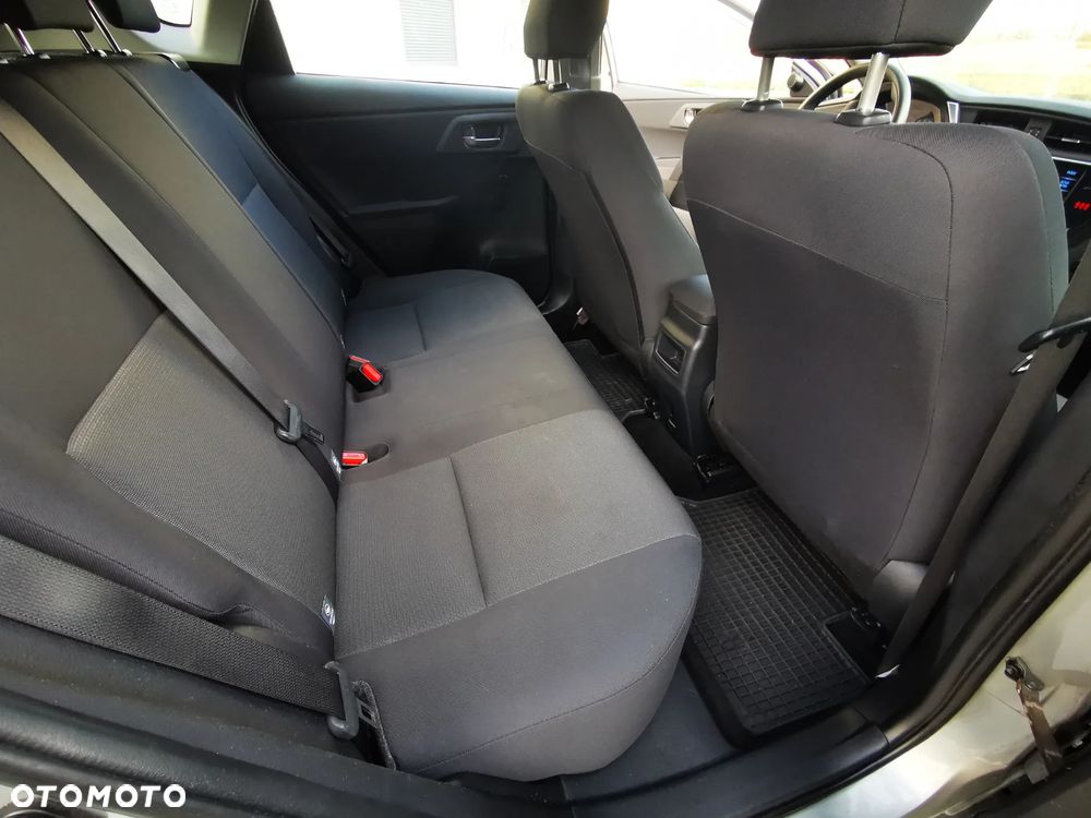 Toyota Auris 1.33 Dual-VVT-i Life - 14