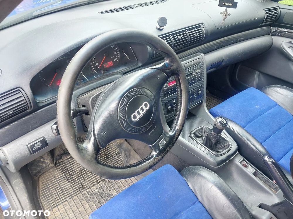 Audi A4 B5 FL Lift Avant Kombi silnik 1.8 AVV 125 KM skrzynia biegów DWA maska zderzak klapa drzwi lusterko błotnik spojler LZ5M blenda mikrostyk szyba felgi pompa sprężarka klimatyzacji przewód panel mechanizm sterownik S4 panel klimatyzacji grzane fotele tłumik sonda kolektor bagażnik hak holowniczy tunel środkowy konsola CAŁY NA CZĘŚCI WSZYSTKIE CZĘŚCI - 25