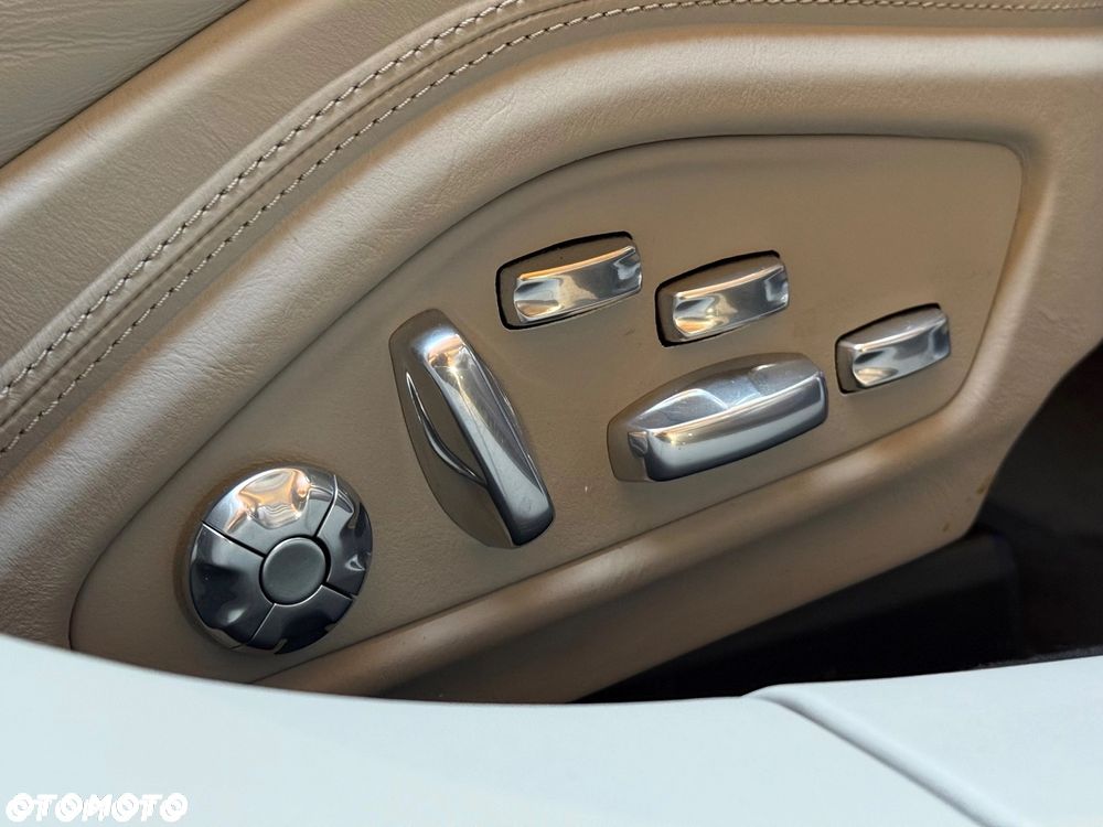 Porsche Panamera Turbo S E-Hybrid - 36