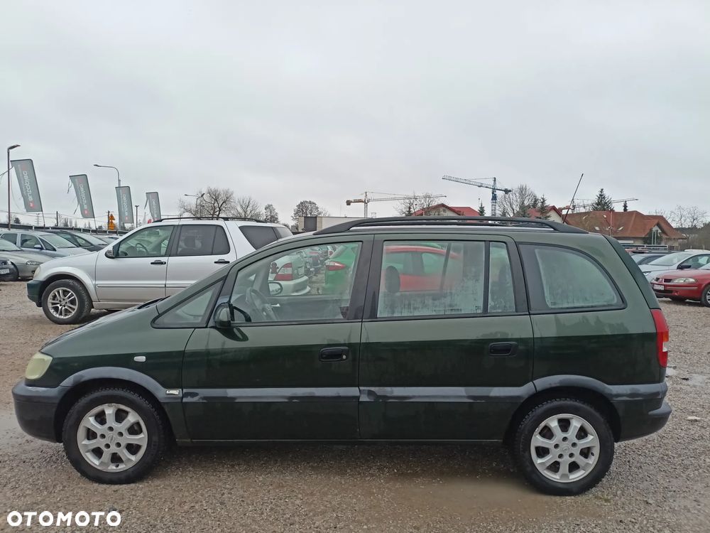 Opel Zafira - 2