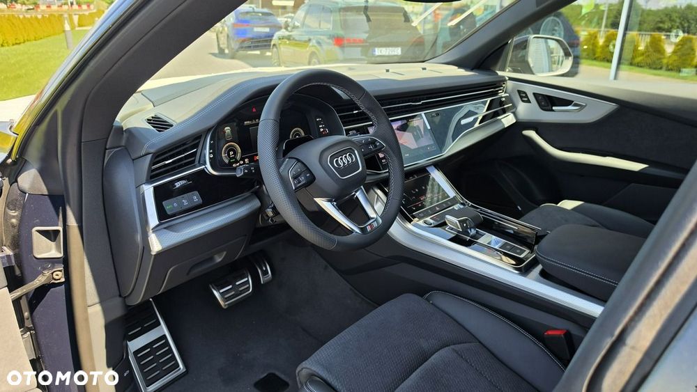 Audi Q8 - 7