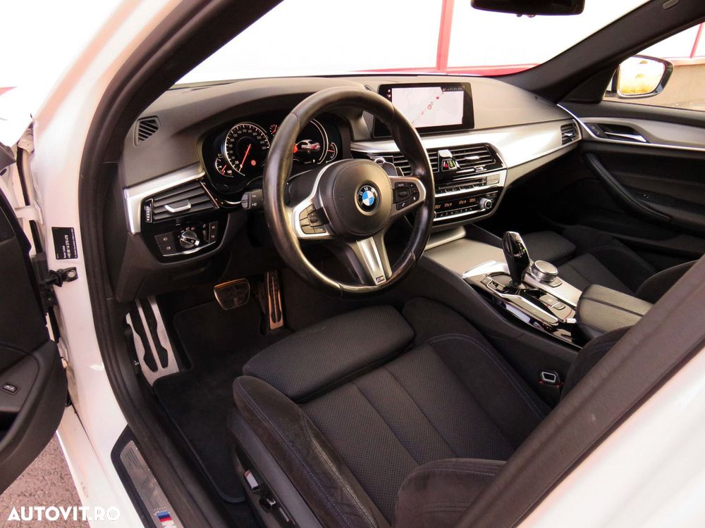 BMW Seria 5 530d xDrive Aut. - 3