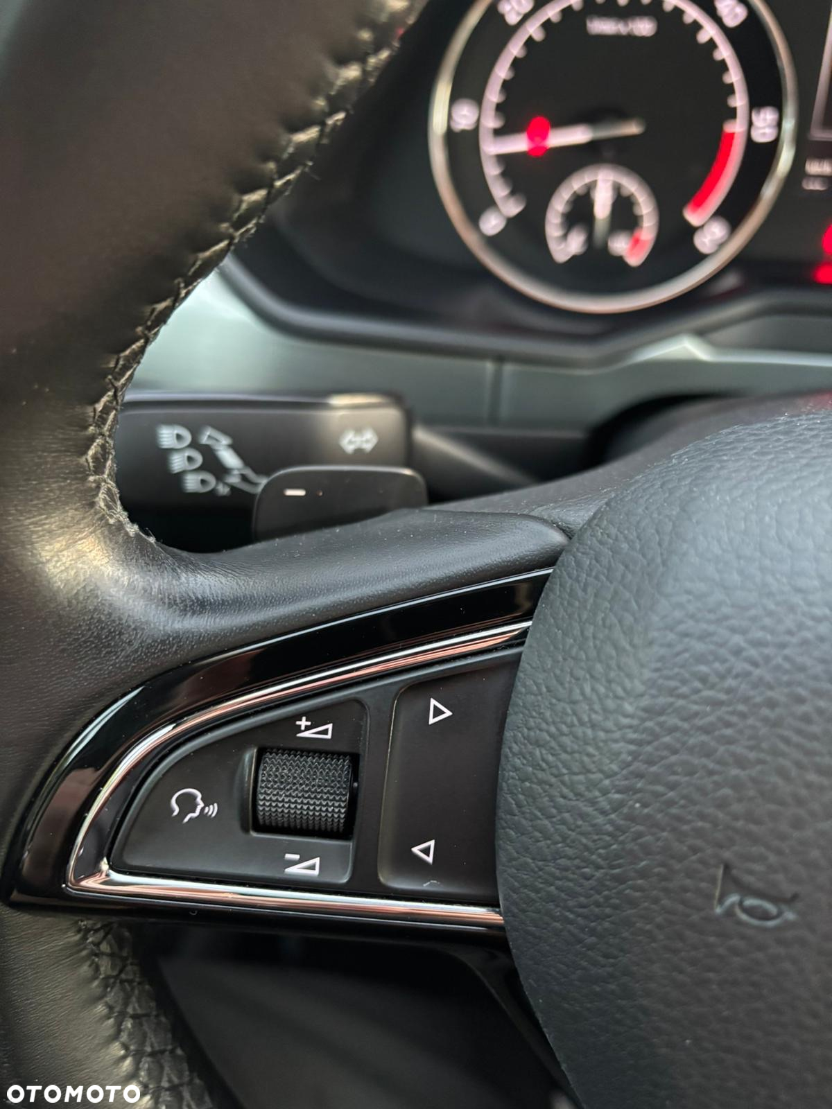 Skoda Superb 2.0 TDI DSG Premium Edition - 21