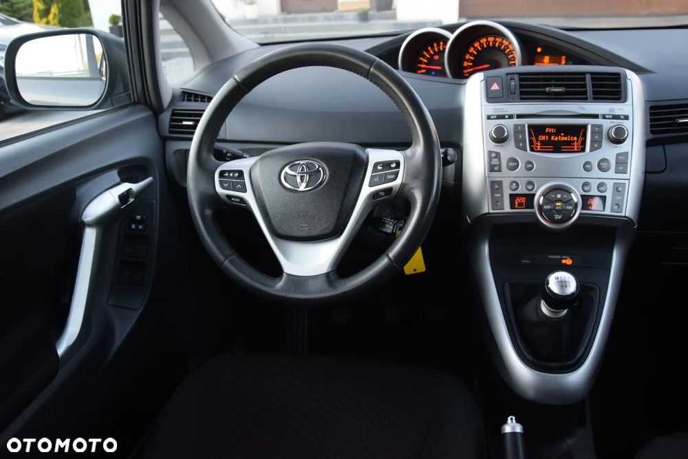 Toyota Verso - 12