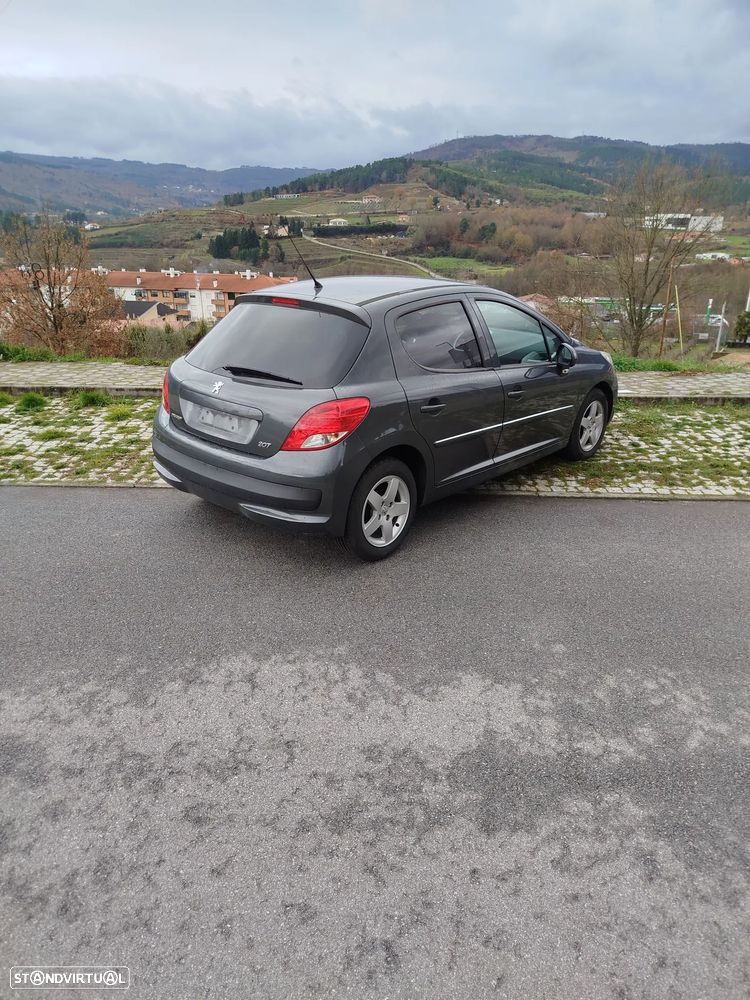 Peugeot 207 1.4 16V Sport - 4