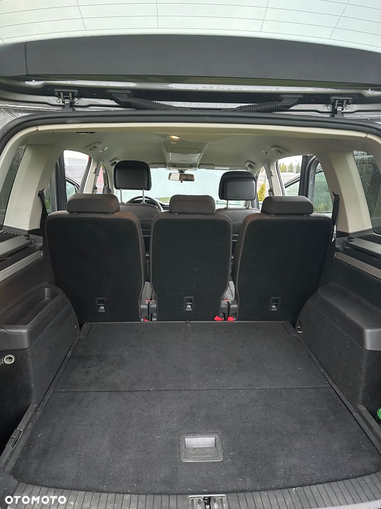 Volkswagen Touran 2.0 TDI BMT Active DSG - 33