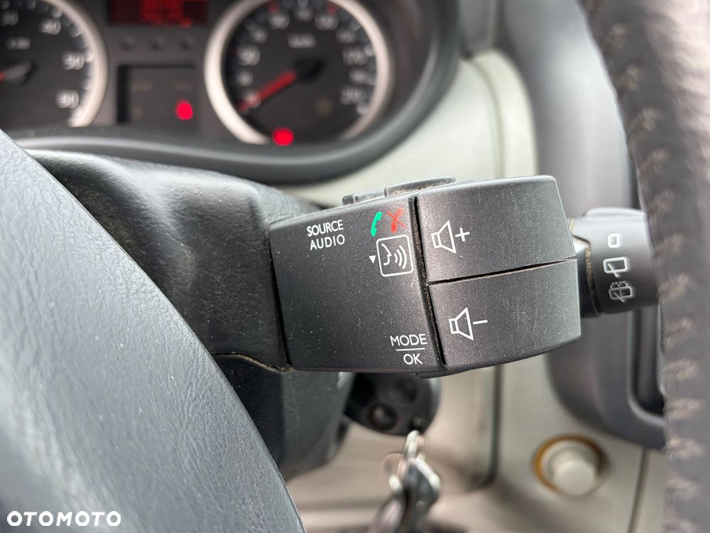 Renault Trafic Passenger Expression - 15