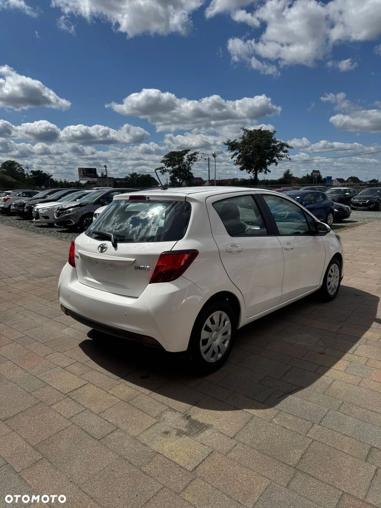 Toyota Yaris 1.4 D-4D Lounge - 9
