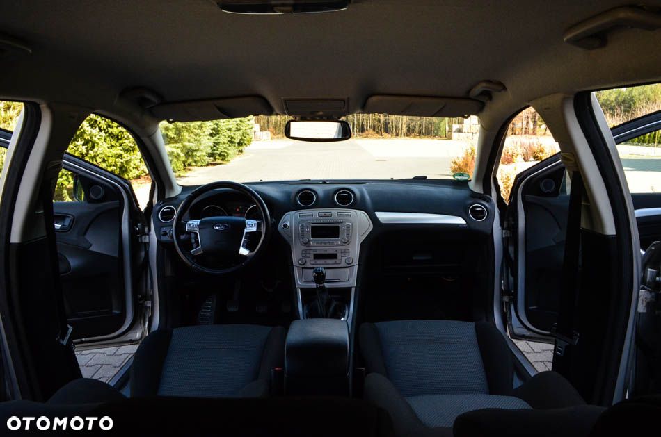 Ford Mondeo 2.0 TDCi Titanium X - 33