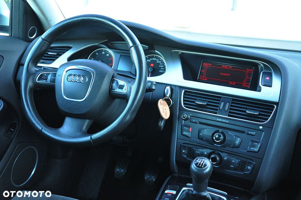 Audi A4 Avant 1.8 TFSI S line Sportpaket - 28