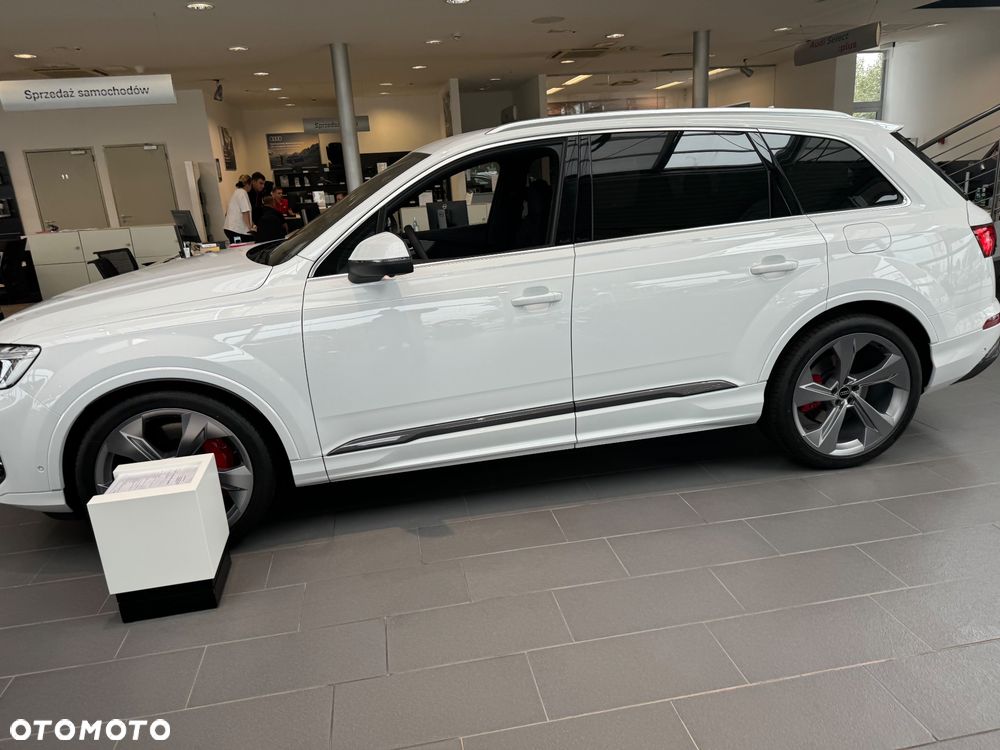 Audi Q7 55 TFSI mHEV Quattro S Line Tiptr - 2