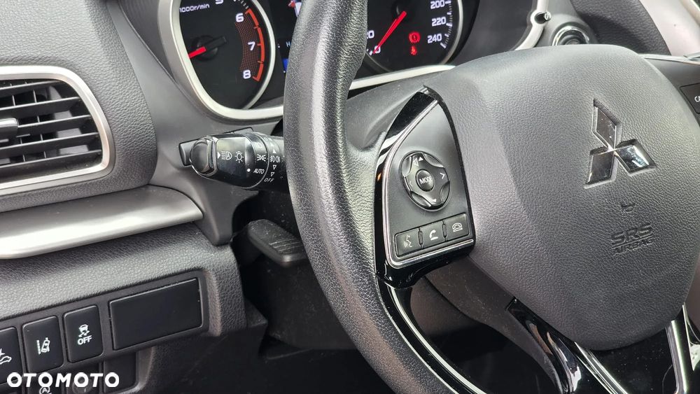 Mitsubishi Eclipse Cross 1.5 T GPF Invite Plus - 8