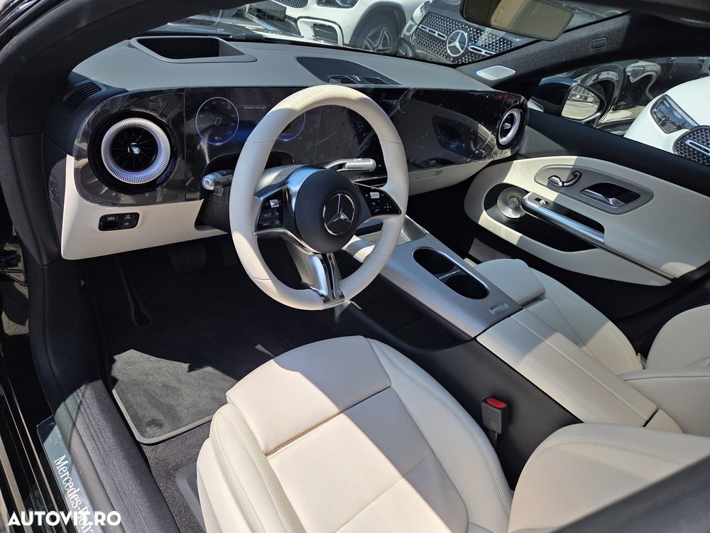 Mercedes-Benz CLA 200 MHEV - 24
